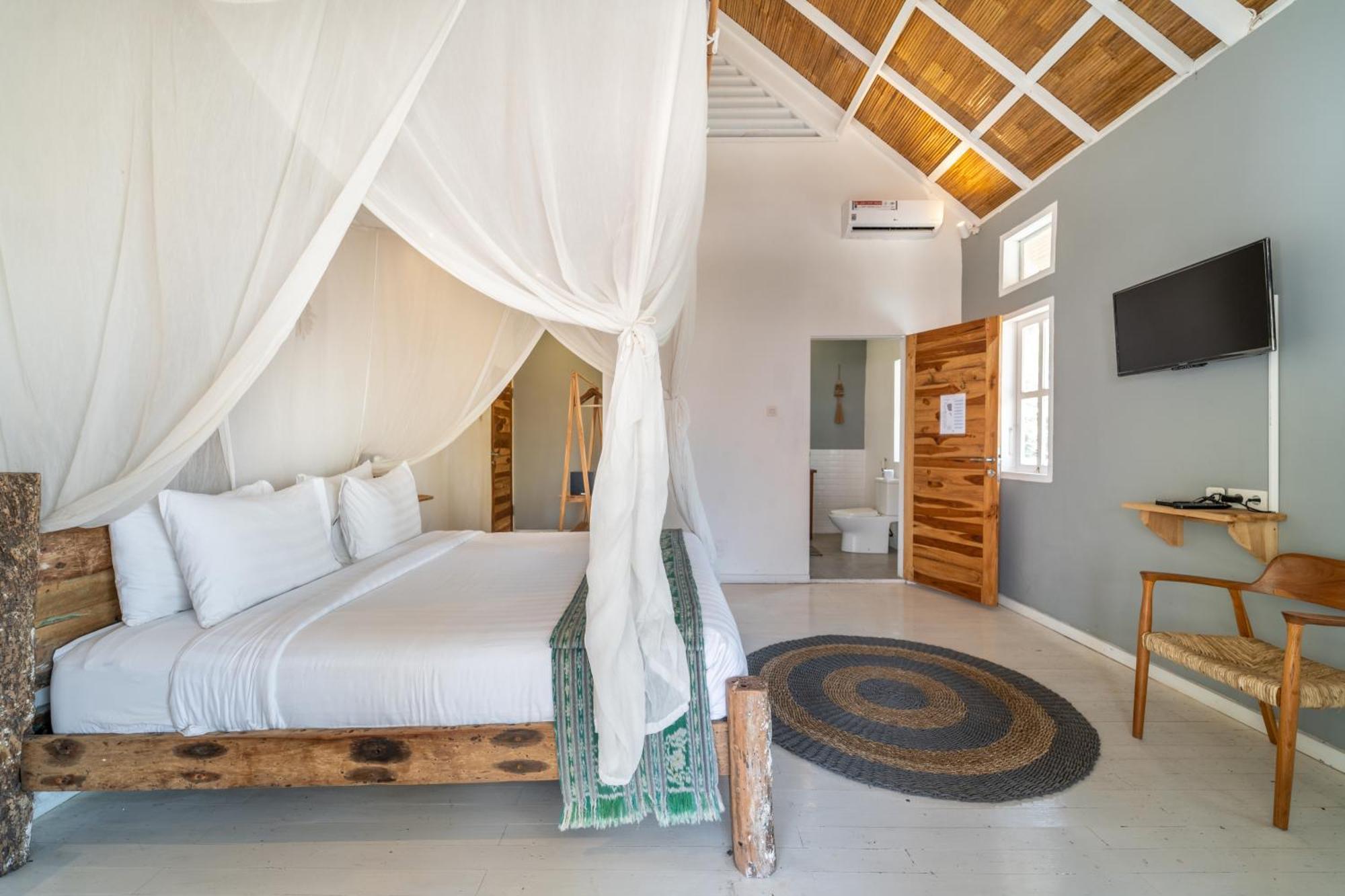 Mowies On The Beach Gili Air Exterior photo