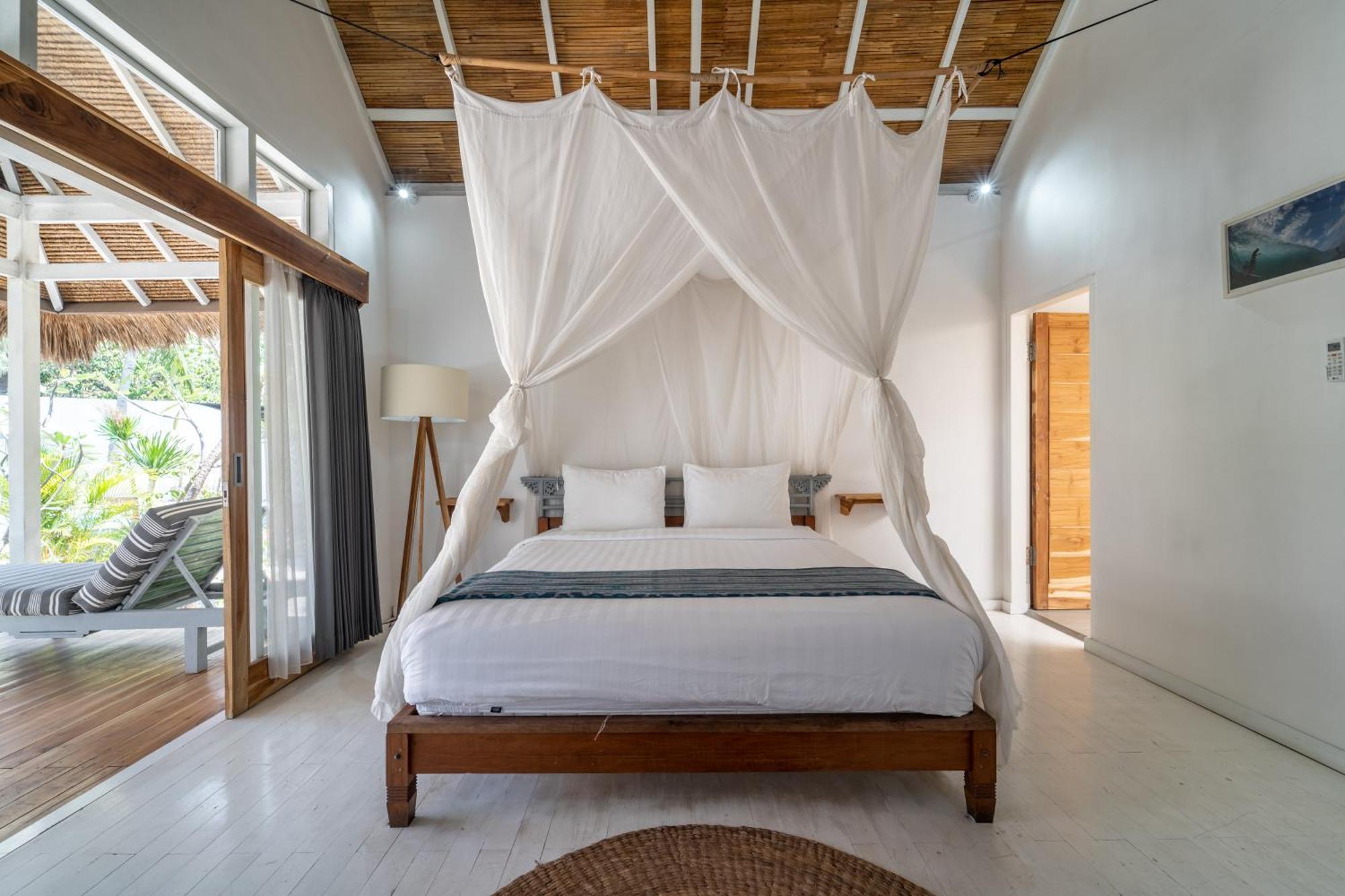 Mowies On The Beach Gili Air Exterior photo