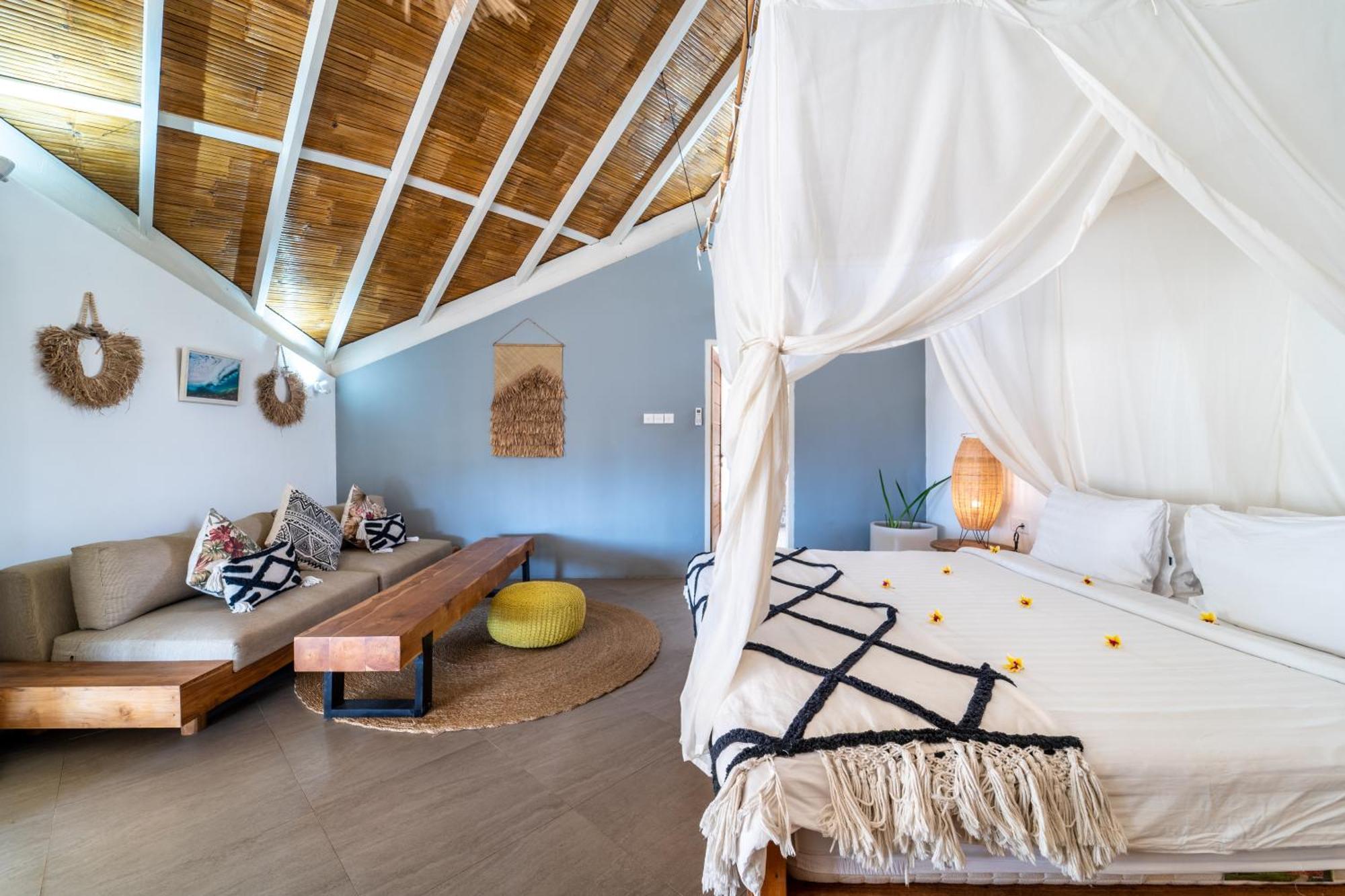 Mowies On The Beach Gili Air Exterior photo