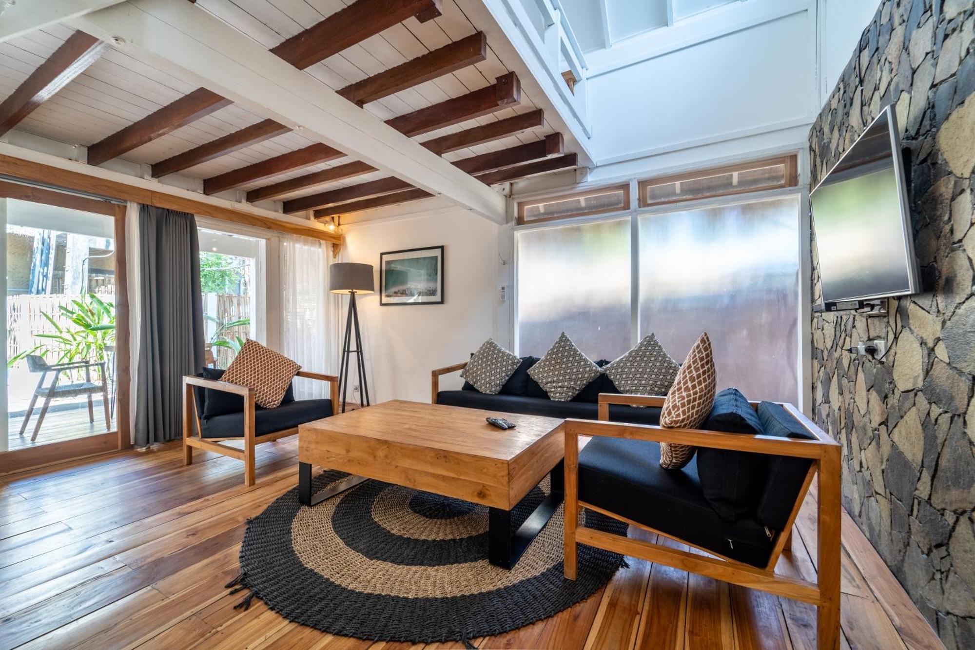 Mowies On The Beach Gili Air Exterior photo